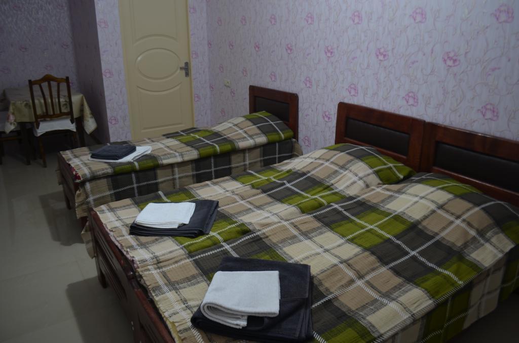 Alex'S Cosy Guesthouse Tbilisi Rum bild