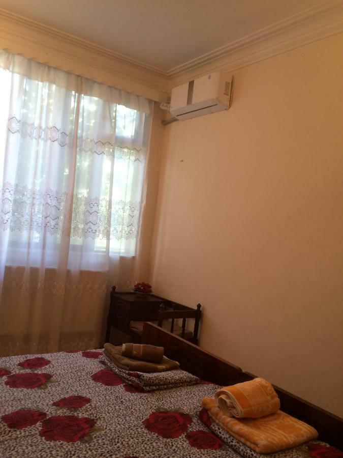 Alex'S Cosy Guesthouse Tbilisi Exteriör bild