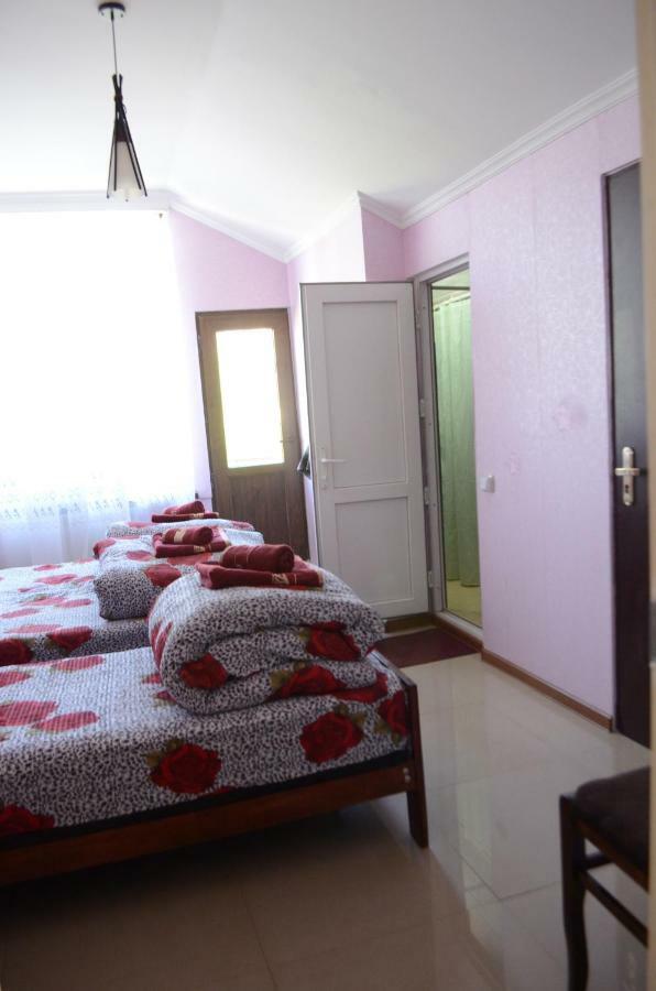 Alex'S Cosy Guesthouse Tbilisi Exteriör bild
